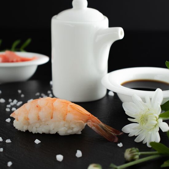 Суши с креветкой
