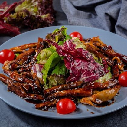 Салат «Терияки» с вешенками