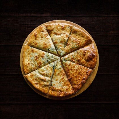 Хачапури со шпинатом и сыром