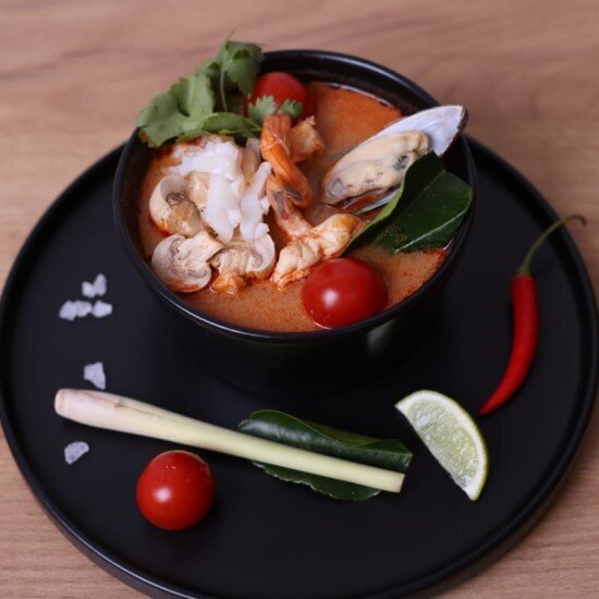 Том Ям морепродукты