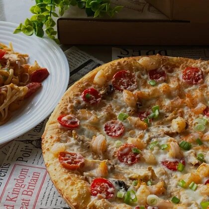 Пицца с креветками