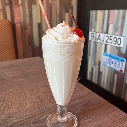 Коктейль молочный с сиропом 250 мл