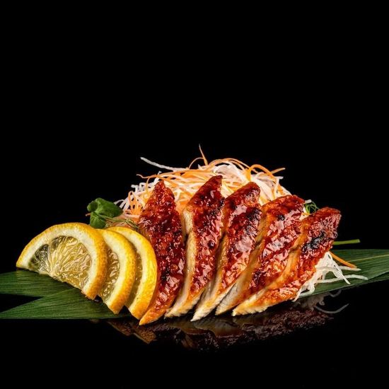 Сашими угорь