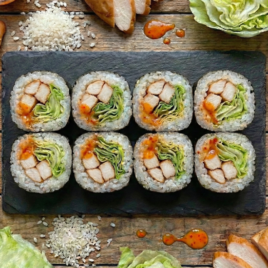 Ролл «Сочный» с копченной курицей