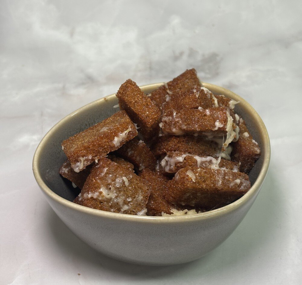 Гренки с чесноком и сыром