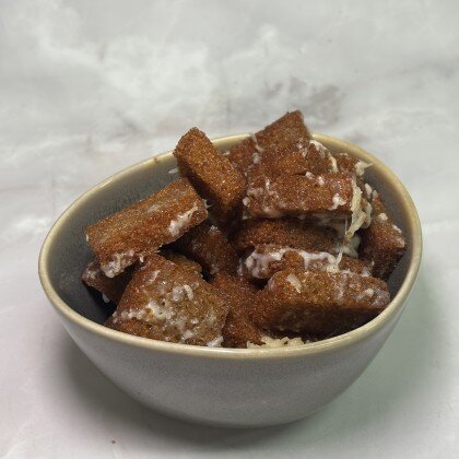 Гренки с чесноком и сыром