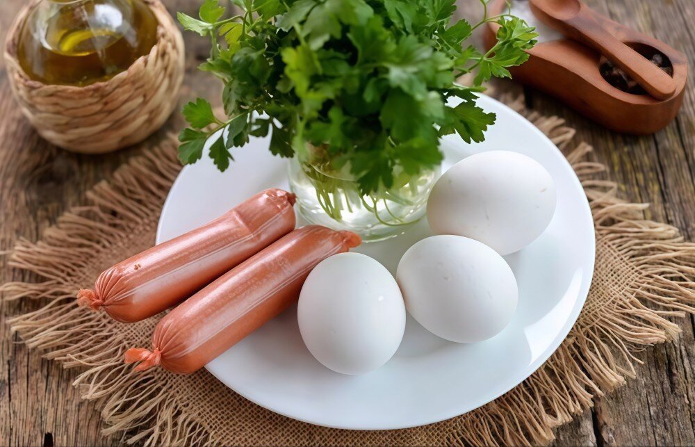 Яичница с сосиской