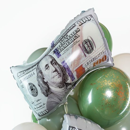 ≈ 66 см, Фигура, Доллары