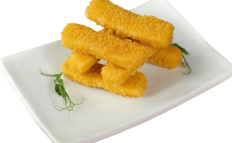 Сырные палочки в панировке.