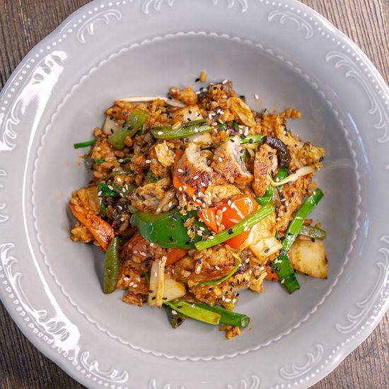 Рис Ким Чи со свининой и угрем