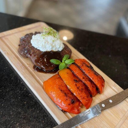 Стейк из говяжьей вырезки с овошами