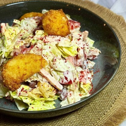 Салат Сулугуни