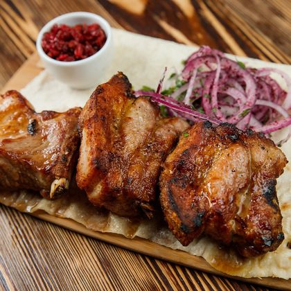 Шашлык из свиных ребрышек