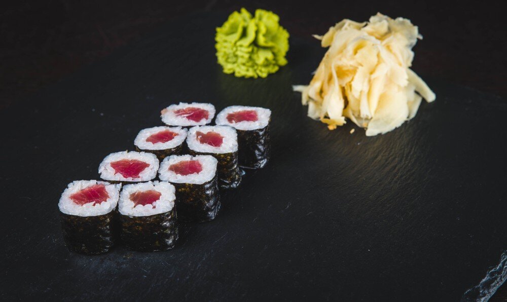 Ролл с тунцом спайси