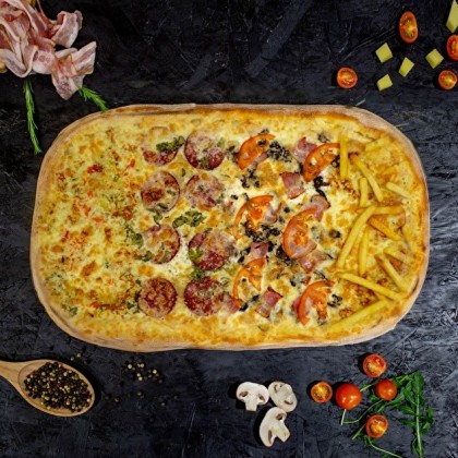 Фирменная «Epic Pizza» полметра