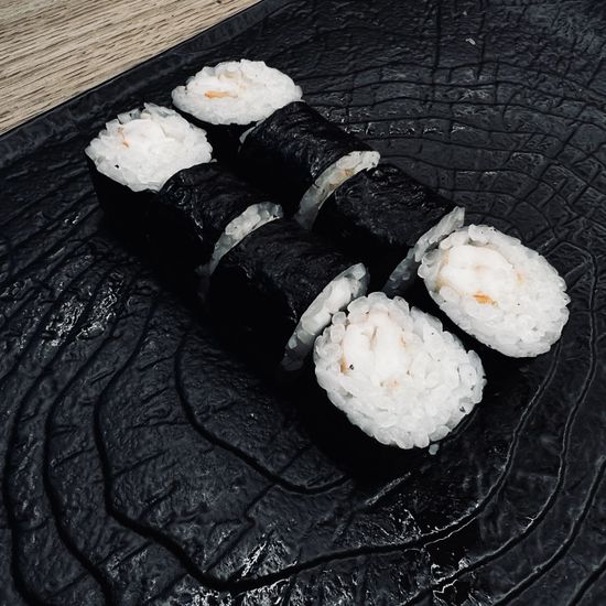Маки с креветкой