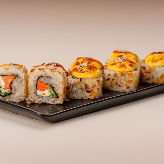 Ролл запечённый Лосось