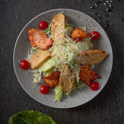 Салат «Цезарь с курицей»
