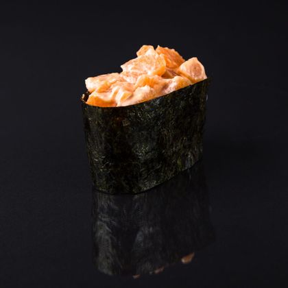 Гункан «Сяке спайс»