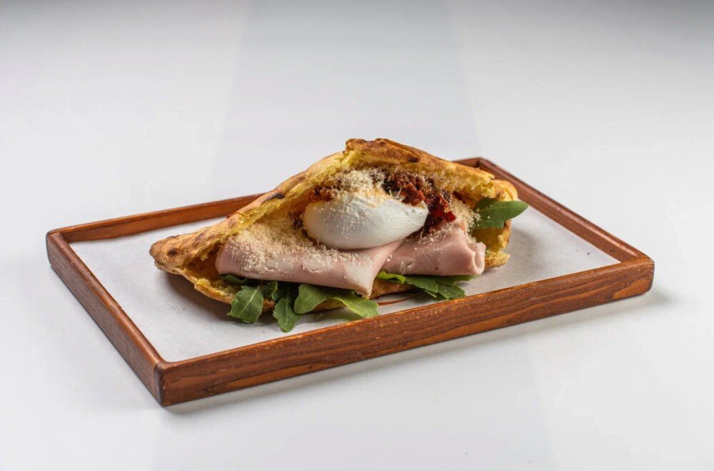 Пита с мортаделлой