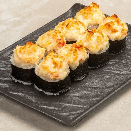 Запечённый ролл с креветкой и сыр моцарелла