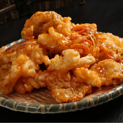 Свинина "Гобаожоу" в кляре под кисло-сладким соусом