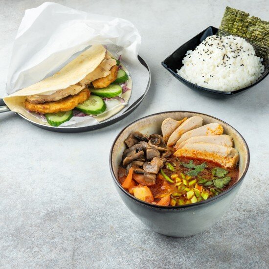 Том ям с цыпленком и фермерский кыстыбый