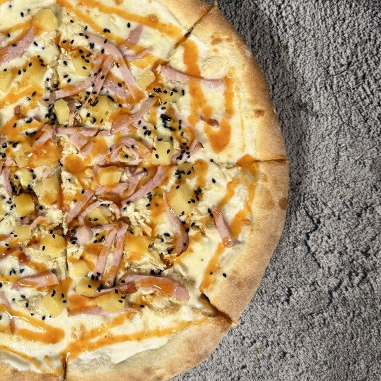 Пицца Гавайская со сладким чили