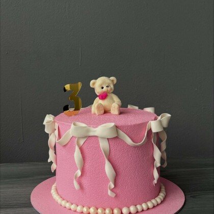 Торт «Мишка с бантиками»