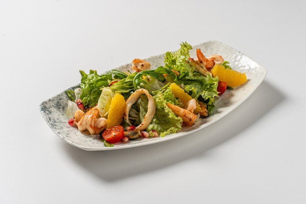 Салат фирменный Миндаль