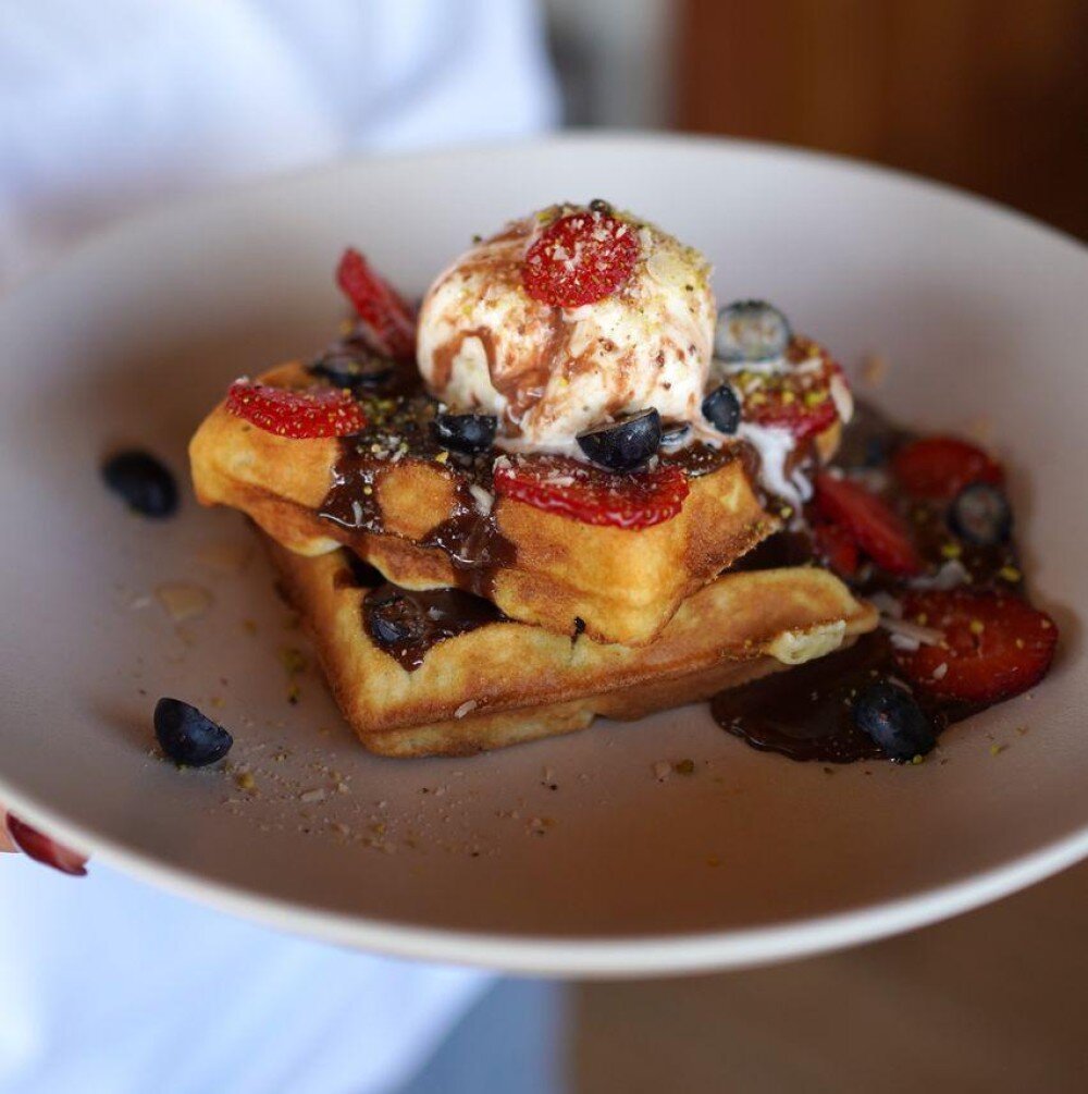 Вафля мороженое-сезонные ягоды