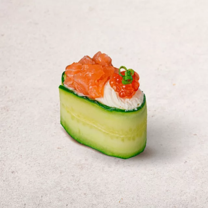 Капа гункан с сыром и лососем