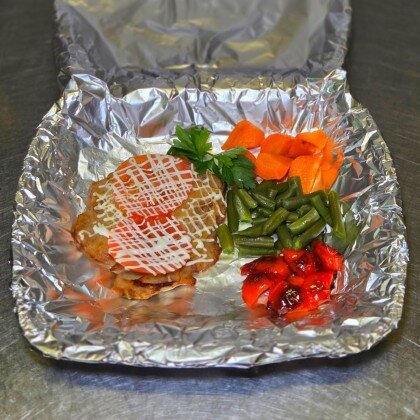 Свинина по-гречески с овощами