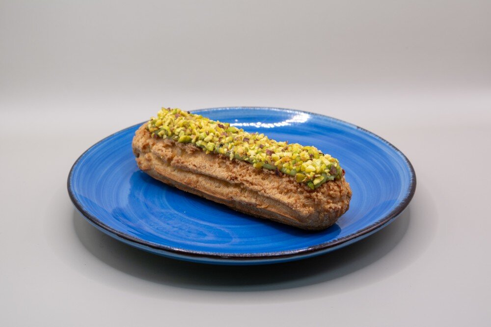 Эклер Фисташковый