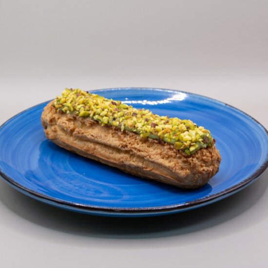 Эклер Фисташковый