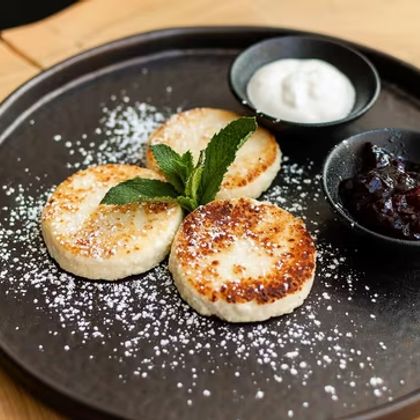 Сырники с топпингом карамель