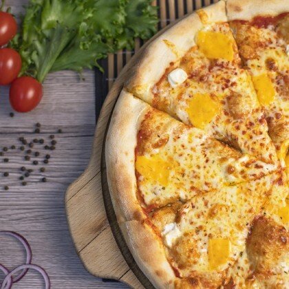 Пицца "4 сыра" 25см/320 г