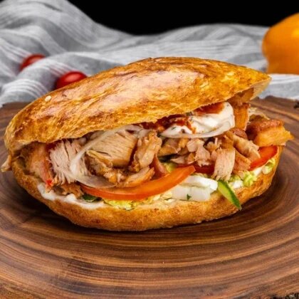 Шашлык куриный с овощами в тандырной лепешке