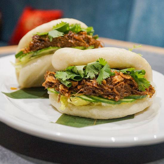 Бао сендвич с уткой по-пекински