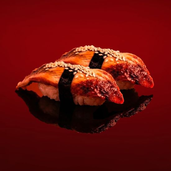 Суши с Угрем