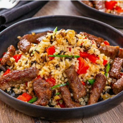 Жареный рис с говядиной