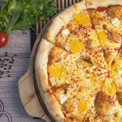 Пицца "4 сыра" 50 см/1350 г