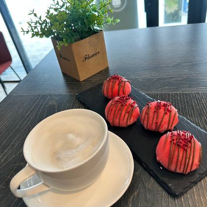 Моти с малиной