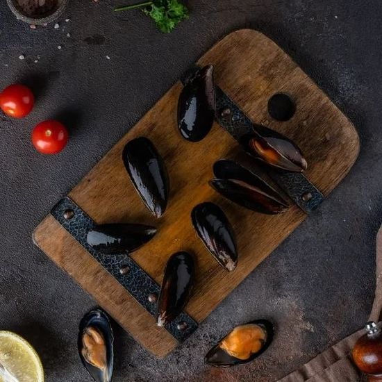 Мидии в створках (40/60 шт/кг) в/м 1 кг