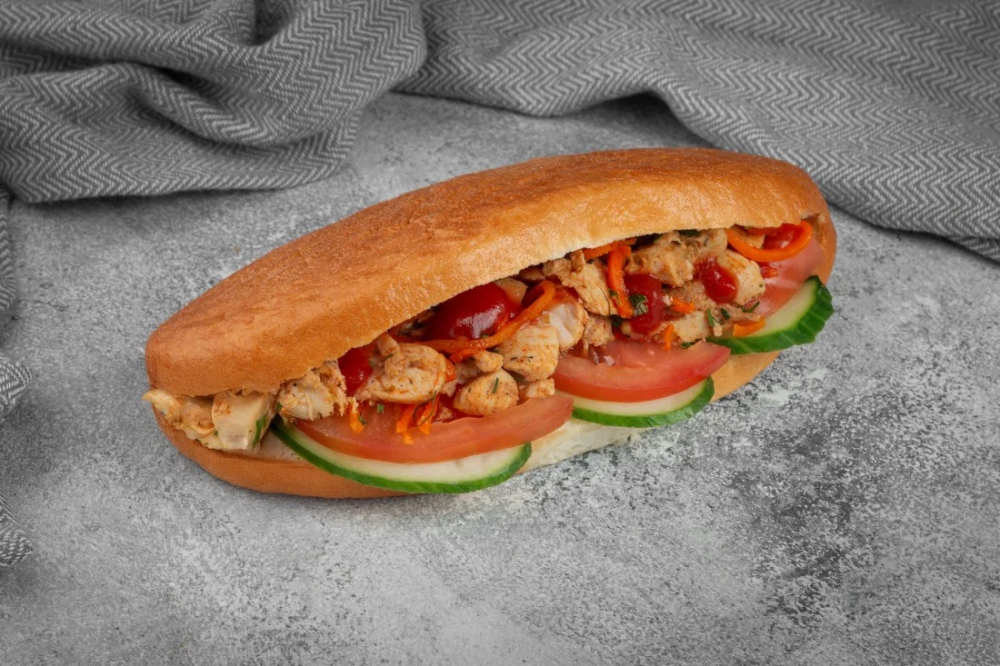 Булка с курицей