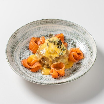 Яйцо Бенедикт с лососем