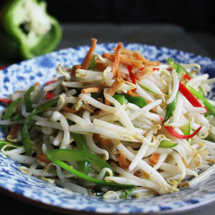 Салат с грибами Эноки