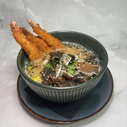 Рамен с хрустящей креветкой