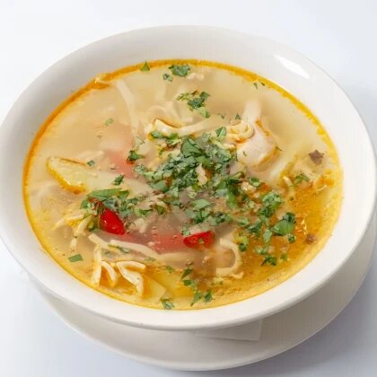 Суп куриный с лапшой