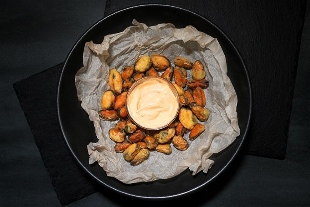 Мидии в кукурузной муке